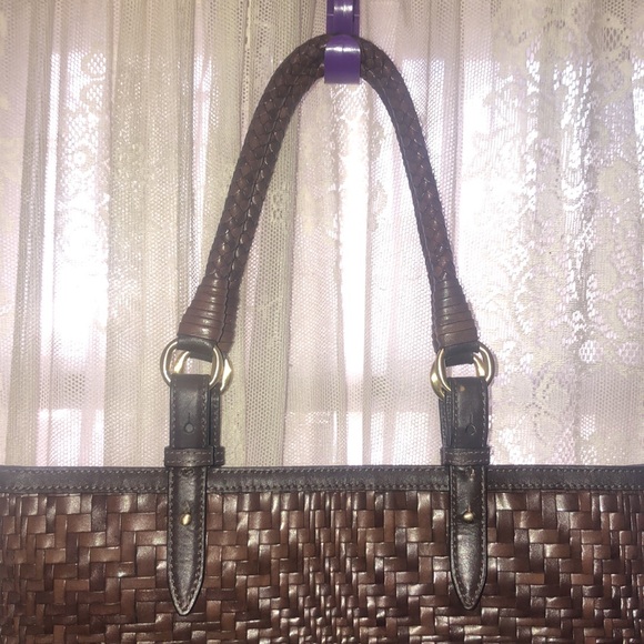 COLE HAAN-BEAUTIFUL BROWN LEATHER WEAVED LG TOTE! - Picture 3 of 10